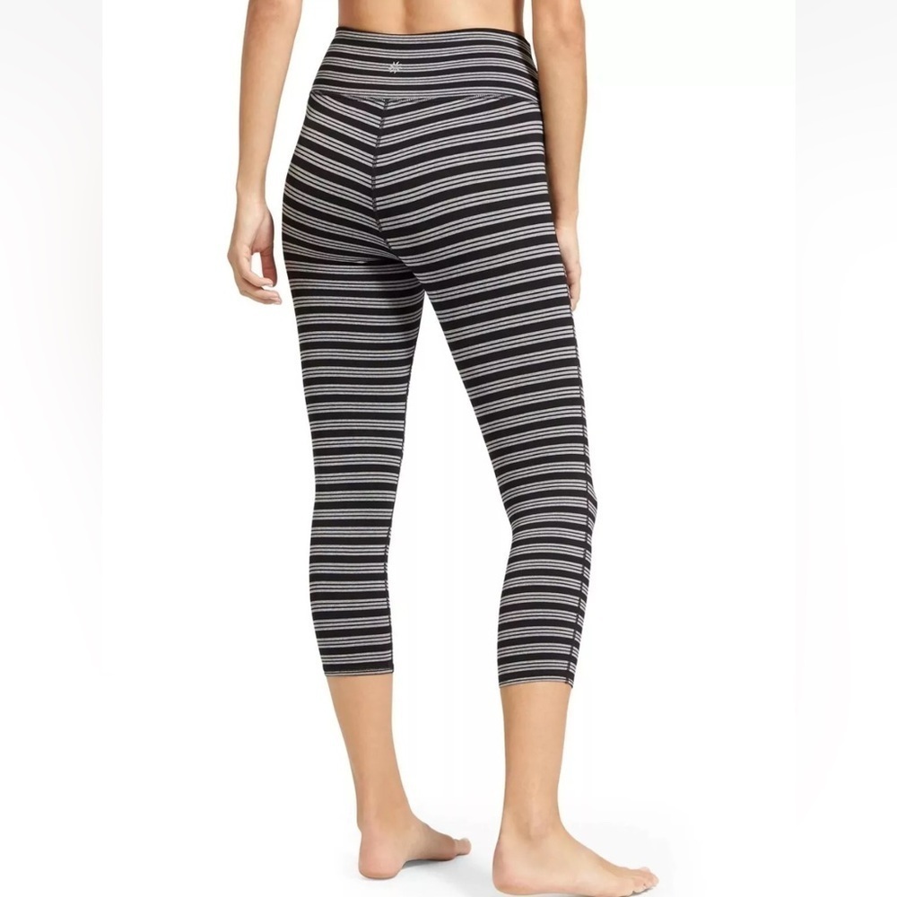 Athleta Grey High Rise Stripe Chaturanga Capri Yoga Fitness Pant #591368